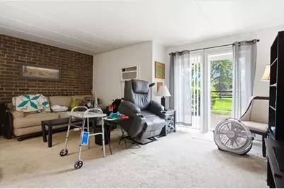 154 E Bailey Road #D, Naperville, IL 60565 - Photo 3
