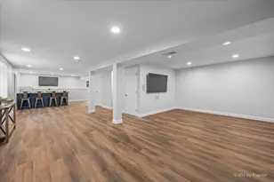 406 Mooresfield St, Elgin, IL 60124 - Photo 31