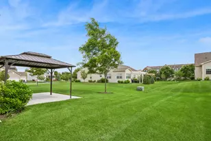 459 Fairlane Dr, Gilberts, IL 60136 - Photo 3