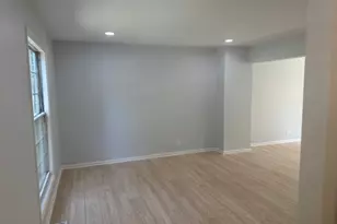 1311 Blue Ridge Pkwy, Algonquin, IL 60102 - Photo 3