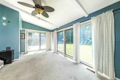 232 Sherwood Drive, Wood Dale, IL 60191 - Photo 7
