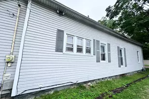 620 E Noleman St, Centralia, IL 62801 - Photo 3