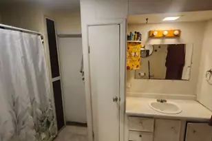 620 E Noleman St, Centralia, IL 62801 - Photo 11