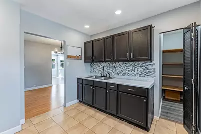 11319 S Green Bay Avenue, Chicago, IL 60617 - Photo 7
