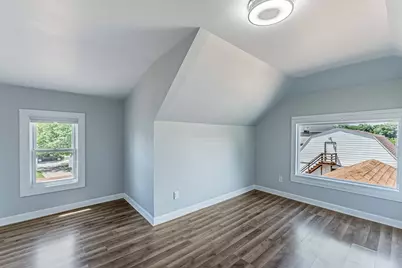11319 S Green Bay Avenue, Chicago, IL 60617 - Photo 11