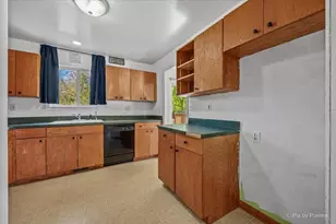 34W724 5 Island Rd, Saint Charles, IL 60174 - Photo 9