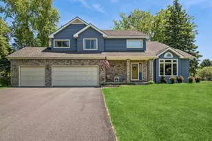 8814 Galleria Ct, Spring Grove, IL 60081 - Photo 11