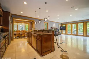 2870 Duffy Ln, Riverwoods, IL 60015 - Photo 9