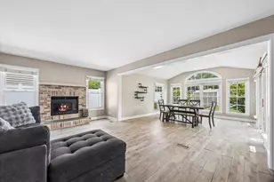 6155 Ivy Dr, Lisle, IL 60532 - Photo 11