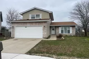 1964 Crescent Ln, Hoffman Estates, IL 60169 - Photo 1