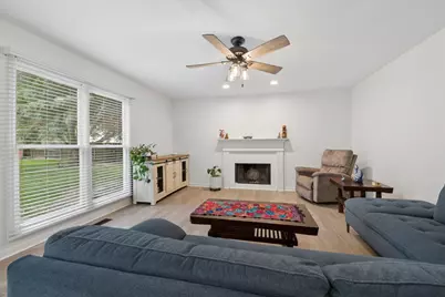 649 Fox Hollow Court, Dekalb, IL 60115 - Photo 11