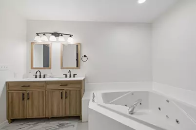 649 Fox Hollow Court, Dekalb, IL 60115 - Photo 17