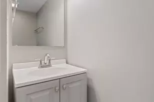 485 Meadow Green Ln, Round Lake Beach, IL 60073 - Photo 19
