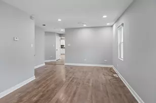21744 Peterson Ave, Sauk Village, IL 60411 - Photo 5