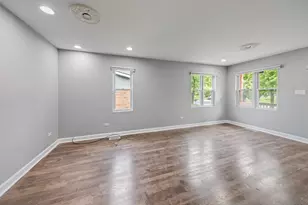 21744 Peterson Ave, Sauk Village, IL 60411 - Photo 7