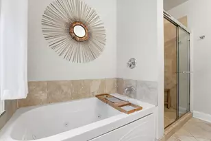 4121 N Sheridan Rd, Chicago, IL 60613 - Photo 13