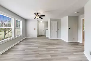 212 Island Dr, Island Lake, IL 60042 - Photo 7