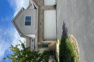3609 Roanoke Ave, Carpentersville, IL 60110 - Photo 1