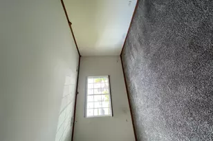 3609 Roanoke Ave, Carpentersville, IL 60110 - Photo 17