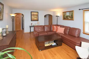 5824 W Higgins Ave, Chicago, IL 60630 - Photo 7