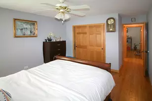 5824 W Higgins Ave, Chicago, IL 60630 - Photo 11