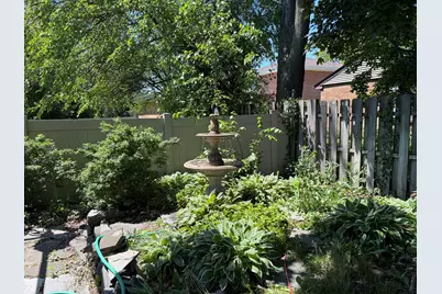 8856 Knox Avenue, Skokie, IL 60076 - Photo 5