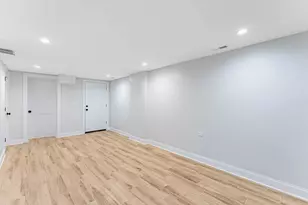 2421 W Flournoy St, Chicago, IL 60612 - Photo 21