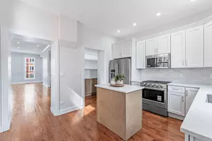 2421 W Flournoy St, Chicago, IL 60612 - Photo 7