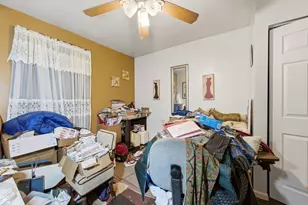 10066 S Van Vlissingen Rd, Chicago, IL 60617 - Photo 13