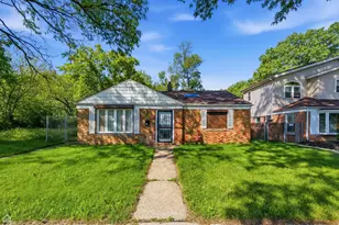 10066 S Van Vlissingen Rd, Chicago, IL 60617 - Photo 1