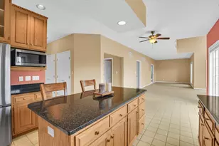 1704 Bentbrook Dr, Champaign, IL 61822 - Photo 15