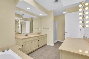 1704 Bentbrook Dr, Champaign, IL 61822 - Photo 37