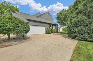 1704 Bentbrook Dr, Champaign, IL 61822 - Photo 49