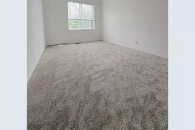 1066 Four Seasons Boulevard, Aurora, IL 60504 - Photo 15