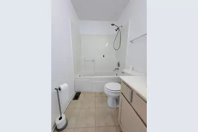 1066 Four Seasons Boulevard, Aurora, IL 60504 - Photo 19