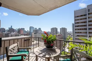 1410 N State Pkwy, Chicago, IL 60610 - Photo 11