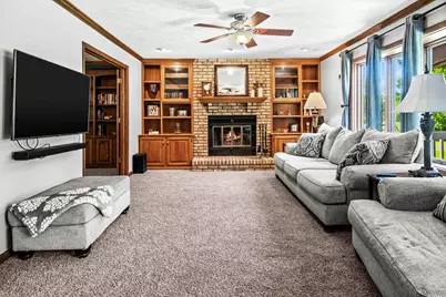 25 Bay Pointe Drive, Bloomington, IL 61704 - Photo 15