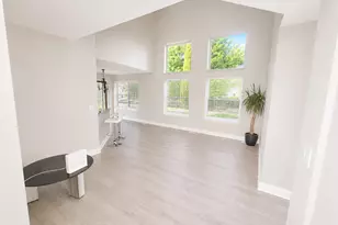 46 W Redhead Ct, Round Lake Beach, IL 60073 - Photo 5
