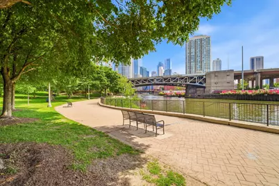 420 W Ontario Street #304, Chicago, IL 60654 - Photo 35