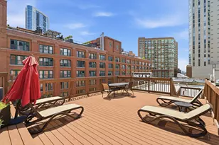 420 W Ontario St, Chicago, IL 60654 - Photo 25