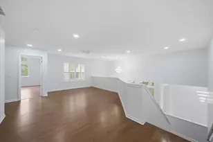 2210 Fieldcrest Dr, Mundelein, IL 60060 - Photo 21