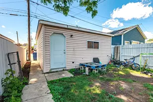 3236 S 49th Ave, Cicero, IL 60804 - Photo 23