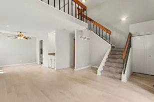 541 Verde Dr, Schaumburg, IL 60173 - Photo 7