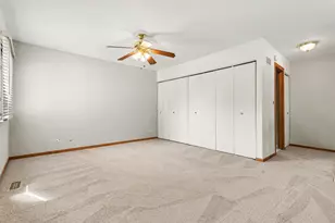 541 Verde Dr, Schaumburg, IL 60173 - Photo 9
