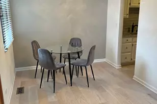 541 Verde Dr, Schaumburg, IL 60173 - Photo 5