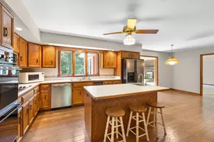 37W305 Crane Rd, Saint Charles, IL 60175 - Photo 7