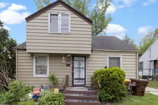 1634 Loomis St, Rockford, IL 61102 - Photo 1
