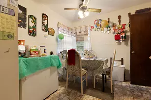1634 Loomis St, Rockford, IL 61102 - Photo 3