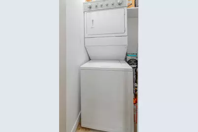 411 W Ontario Street #220, Chicago, IL 60654 - Photo 17