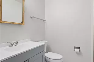 2318 Sudbury Ln, Geneva, IL 60134 - Photo 15